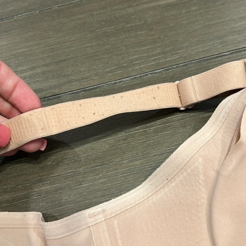 (2) MomCozy Nursing Bras XL